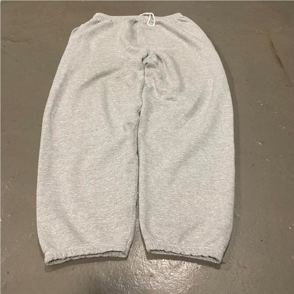 Gray Hanes Sweatpants - Comfortable Everyday Bottoms
